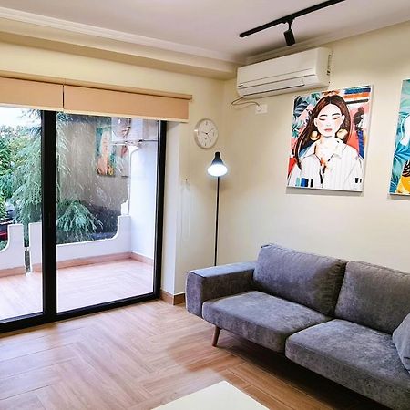 2V1 - Center Apartment 1 Tirana Zewnętrze zdjęcie