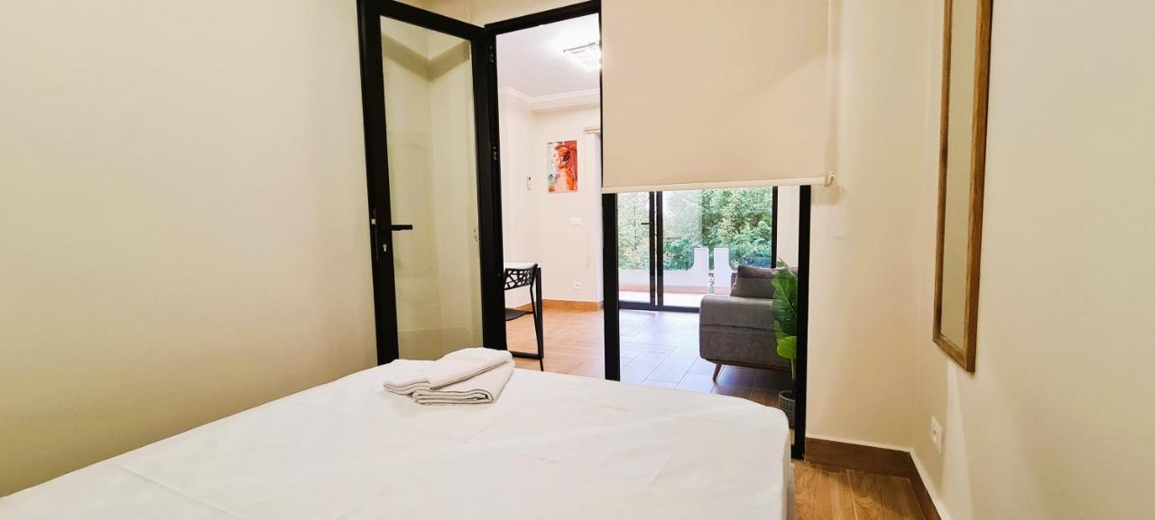 2V1 - Center Apartment 1 Tirana Zewnętrze zdjęcie